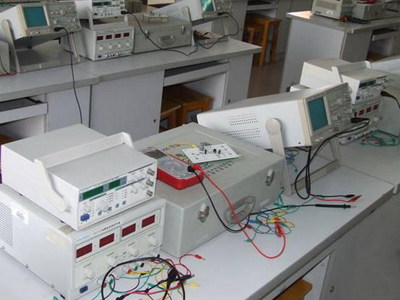 电工技能实训室
